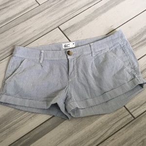 AMERICAN EAGLE Women Shorts Pinstripe Shorts | 10